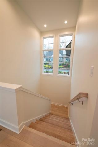 15 Evian Court Asheville NC 28804