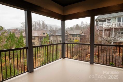 15 Evian Court Asheville NC 28804