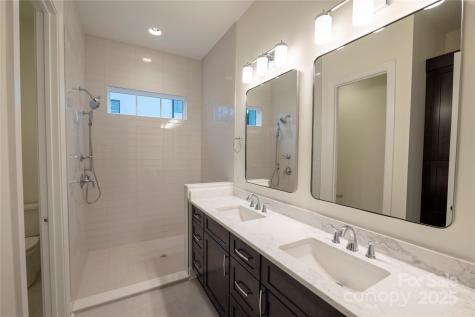 15 Evian Court Asheville NC 28804