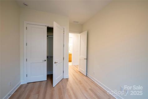 15 Evian Court Asheville NC 28804