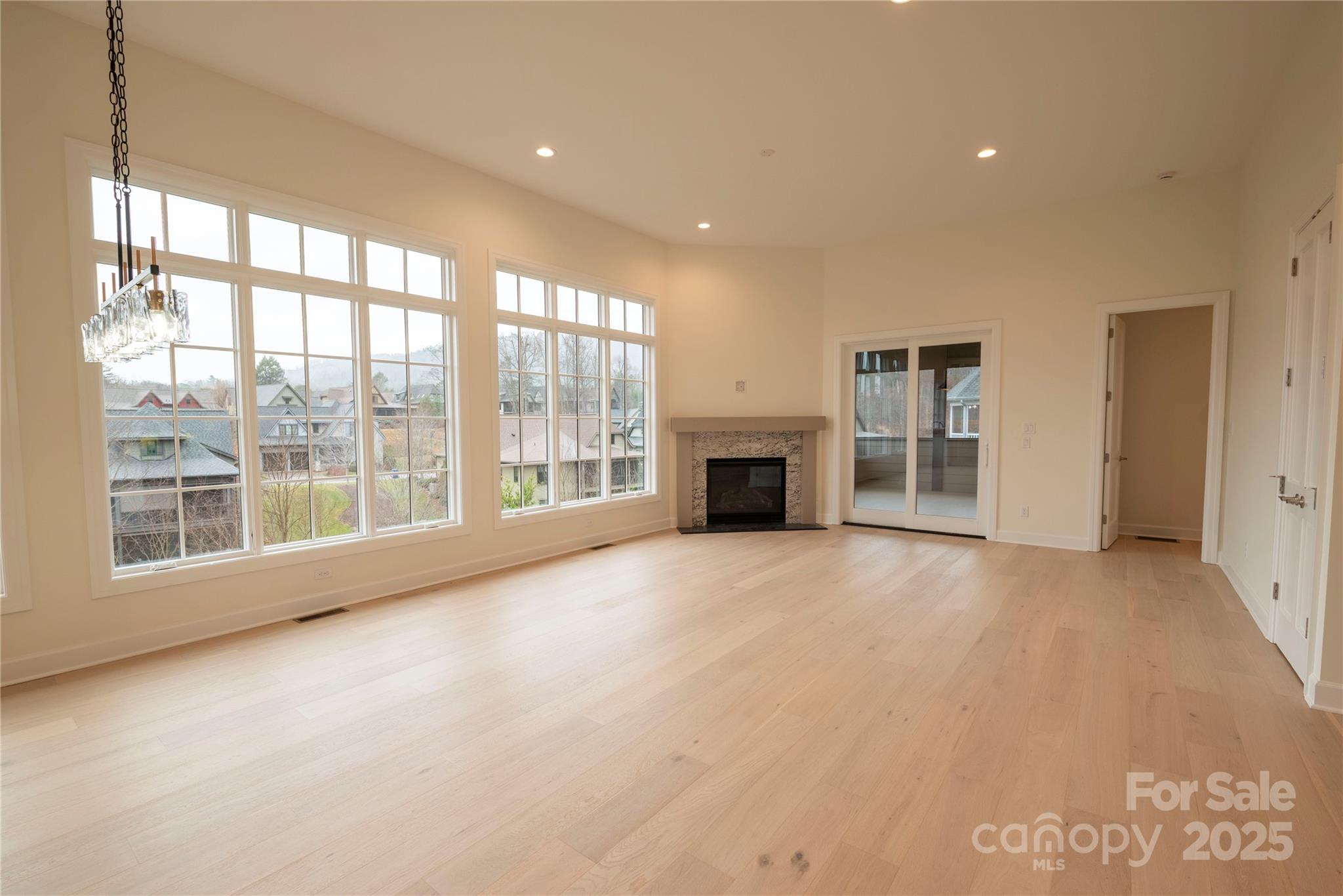 15 Evian Court Asheville NC 28804