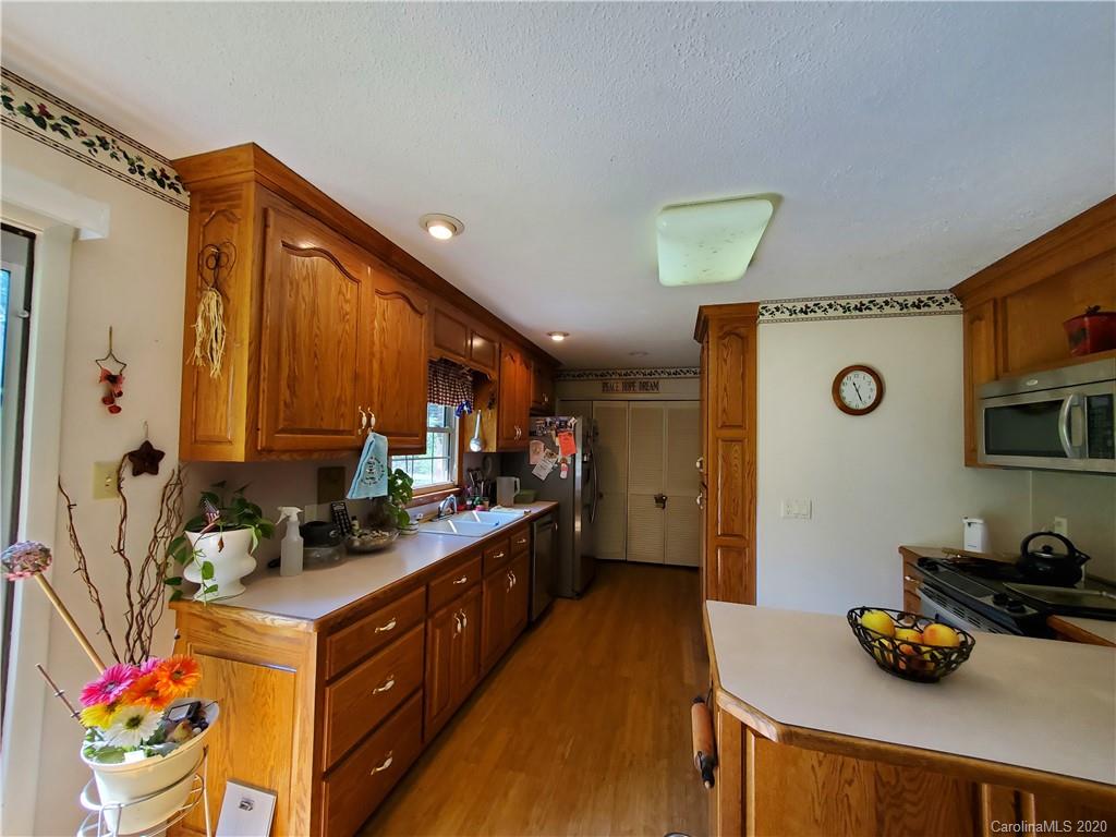 69 Pine Top Drive Marion NC 28752