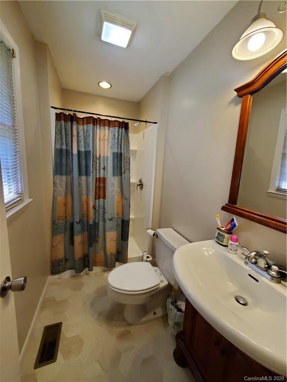 69 Pine Top Drive Marion NC 28752