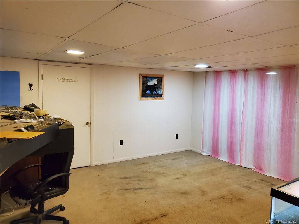 69 Pine Top Drive Marion NC 28752