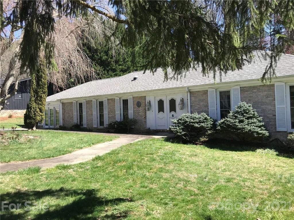 23 Braddock Way Asheville NC 28803