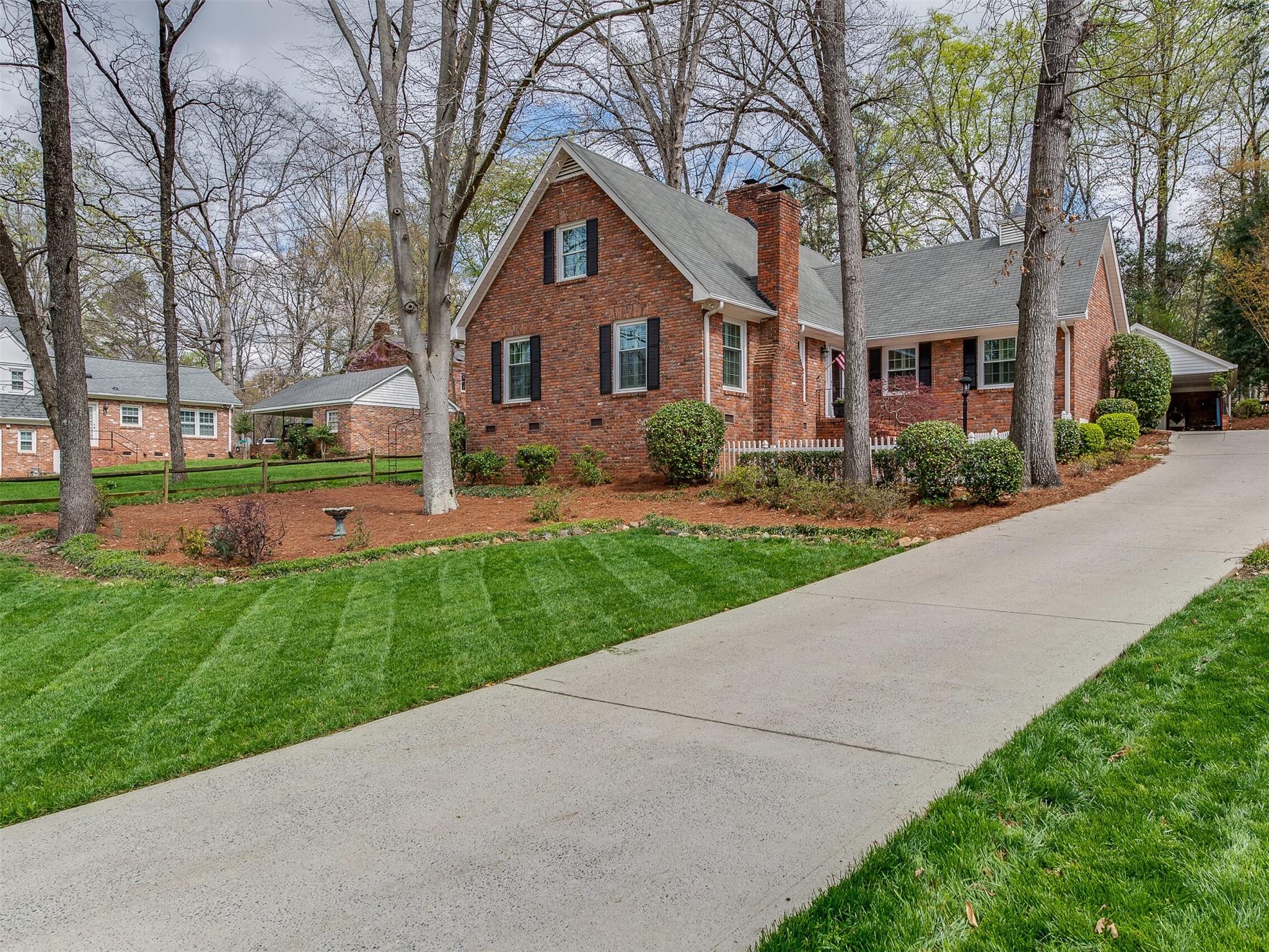 7109 Bridlespur Lane Charlotte NC 28210