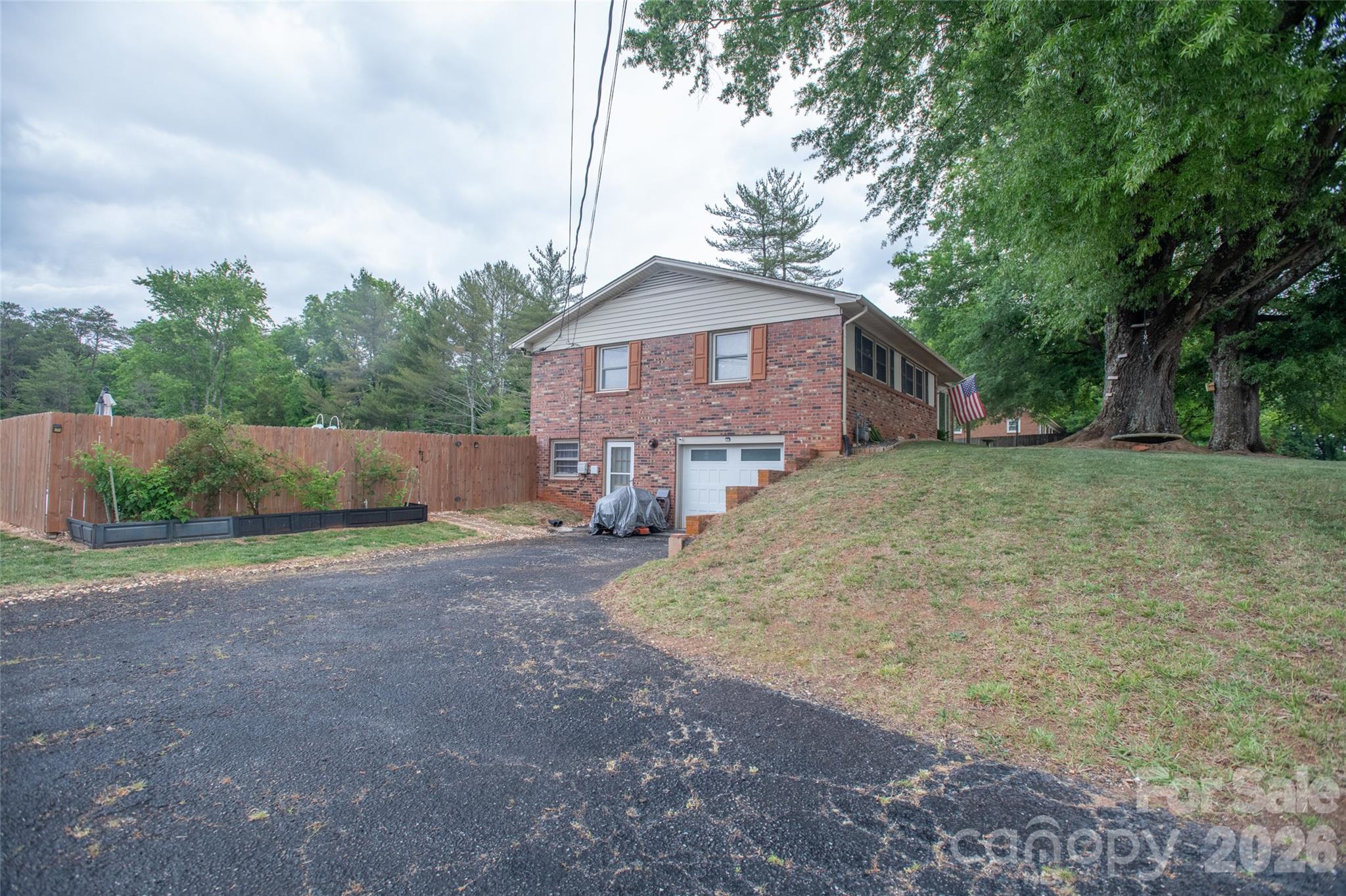 5460 Clover Street Hickory NC 28602