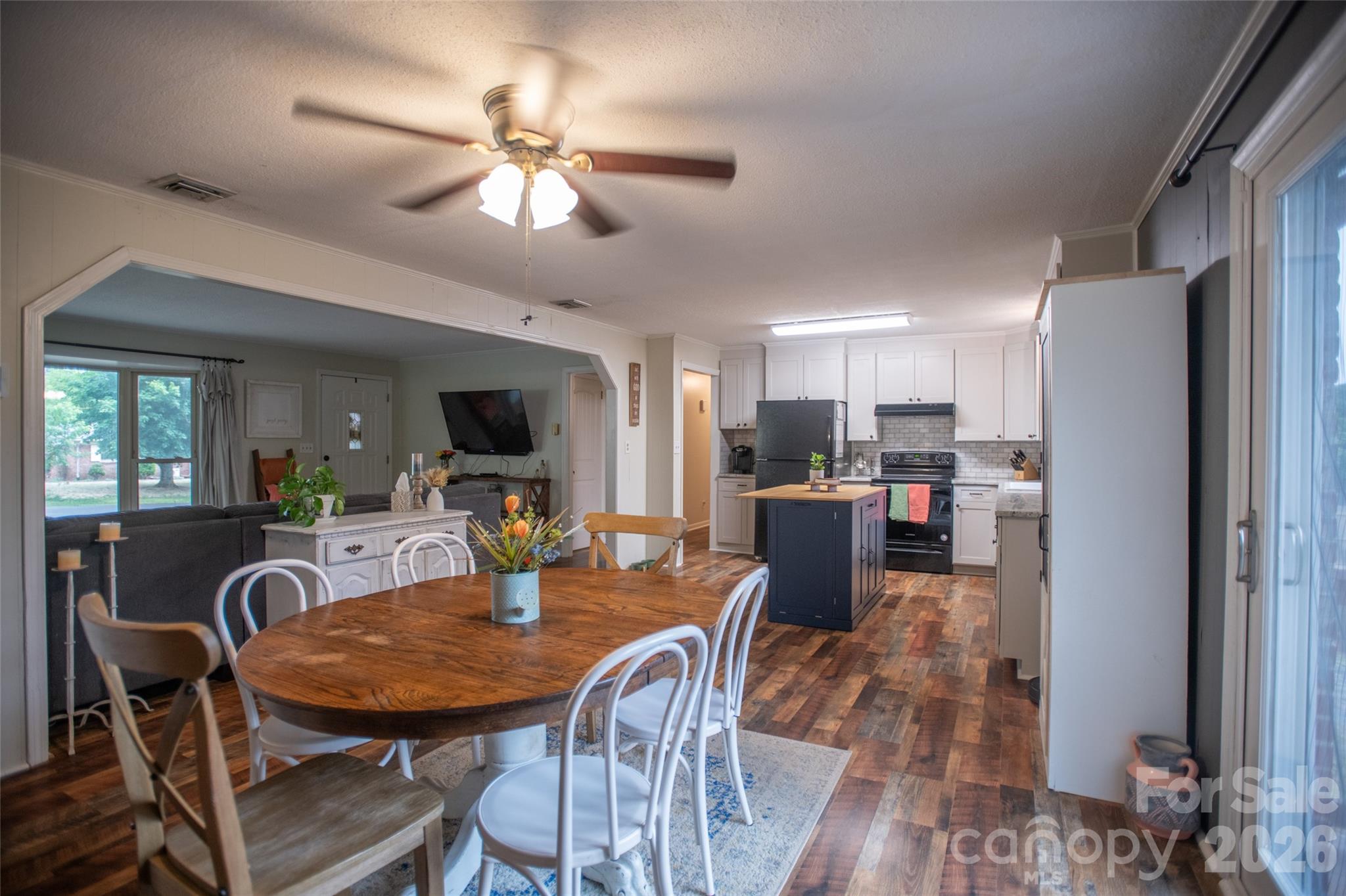 5460 Clover Street Hickory NC 28602