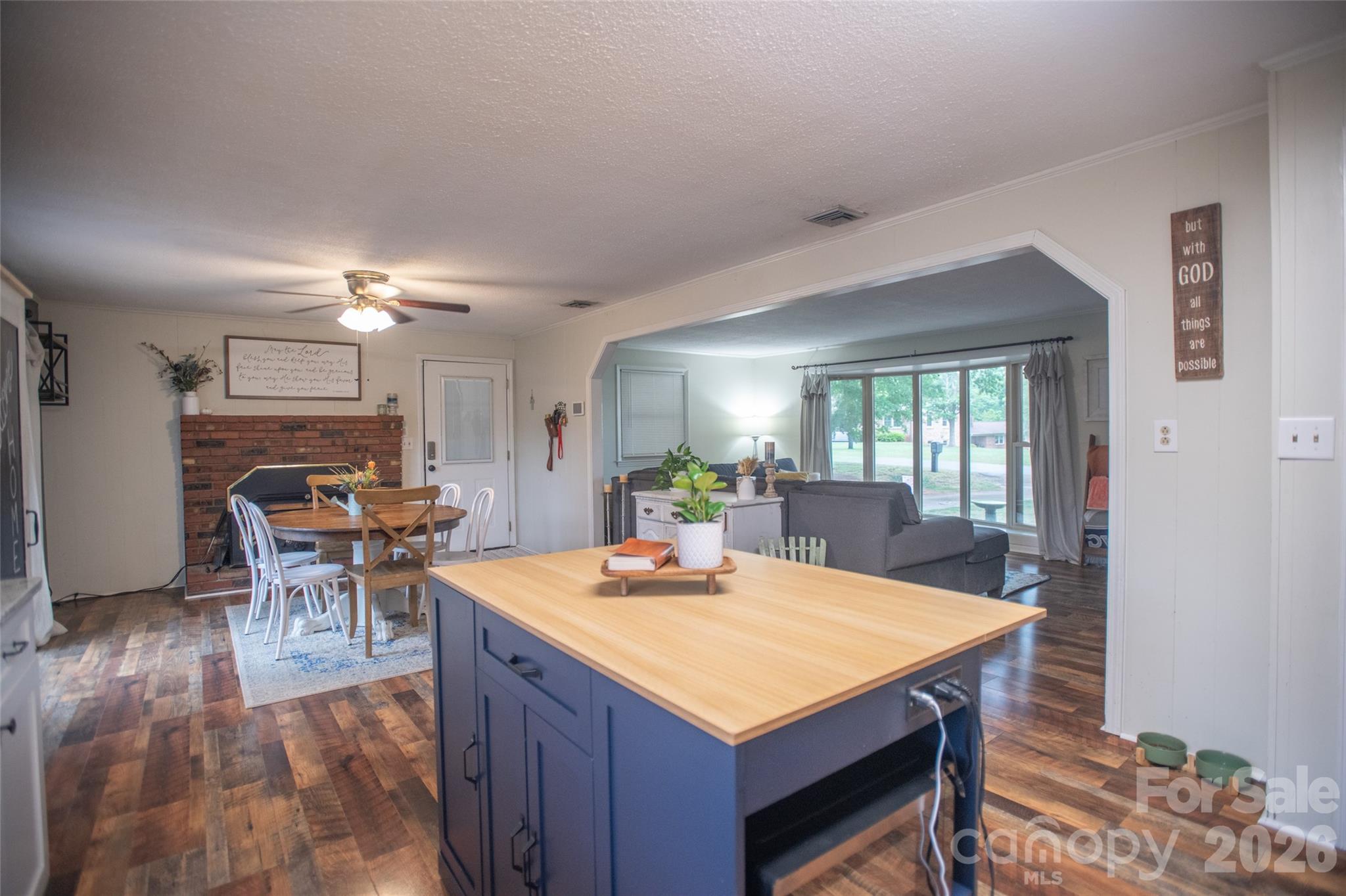 5460 Clover Street Hickory NC 28602
