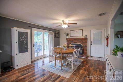 5460 Clover Street Hickory NC 28602