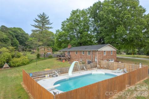 5460 Clover Street Hickory NC 28602