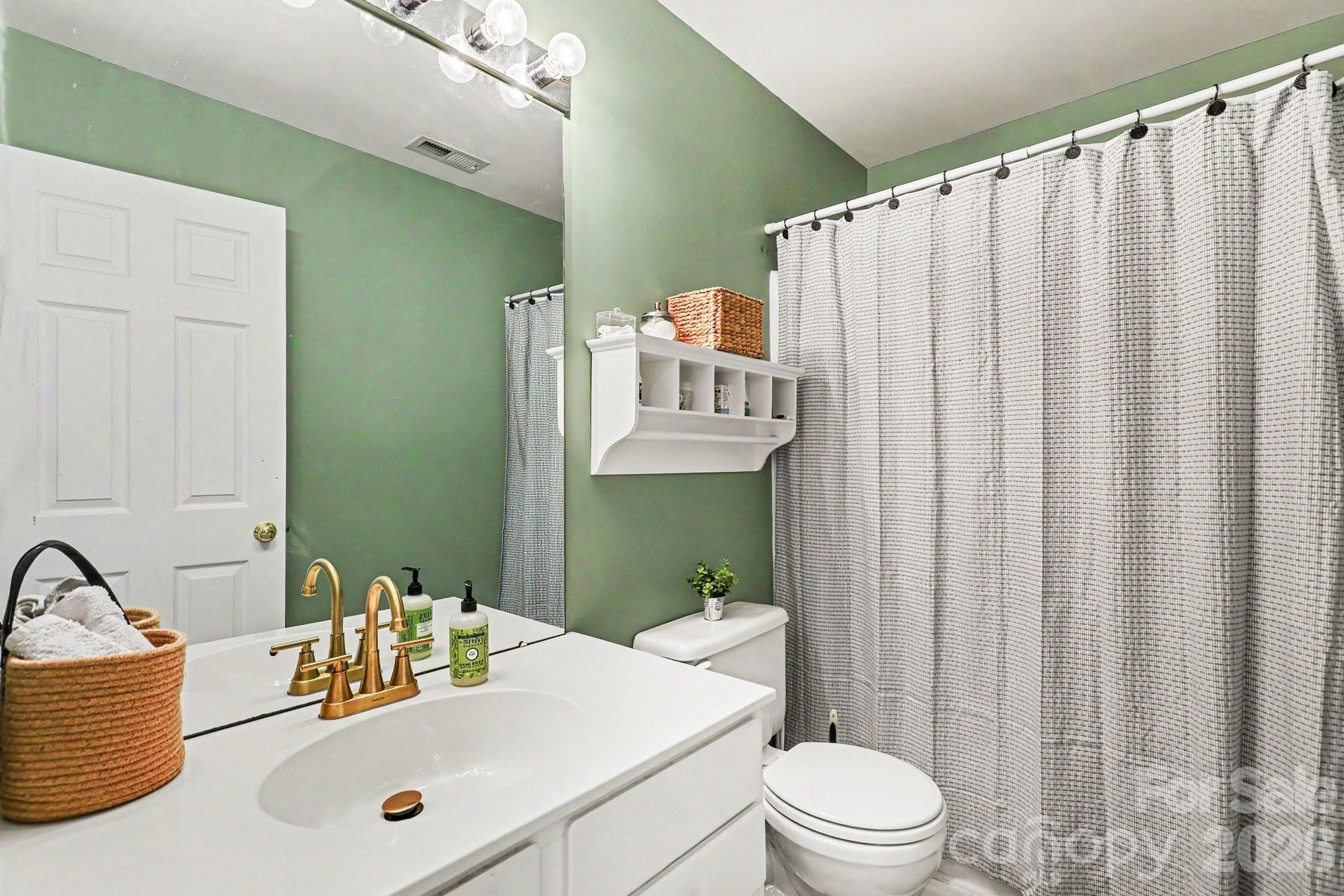 8120 Pelorus Lane Charlotte NC 28269