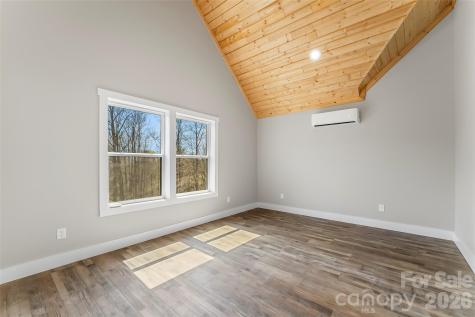 189 Clinchfield Gap Road Marion NC 28752