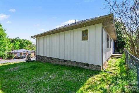 2225 Irma Street Charlotte NC 28216