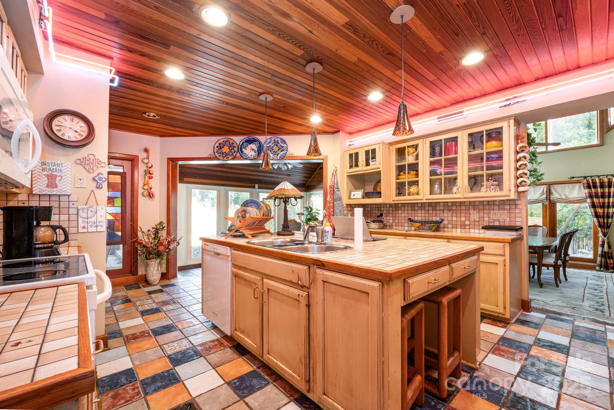 2116 8th Street Drive NW Hickory NC 28601