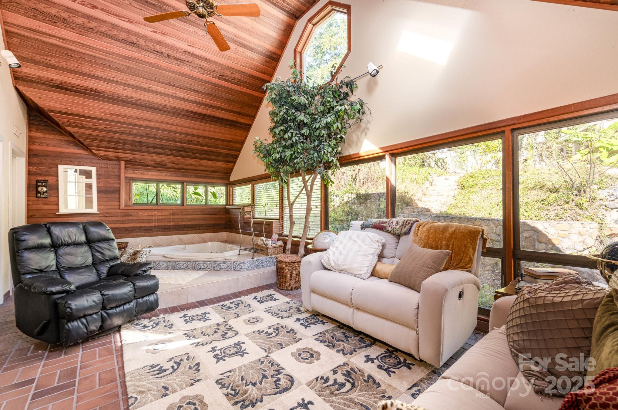 2116 8th Street Drive NW Hickory NC 28601