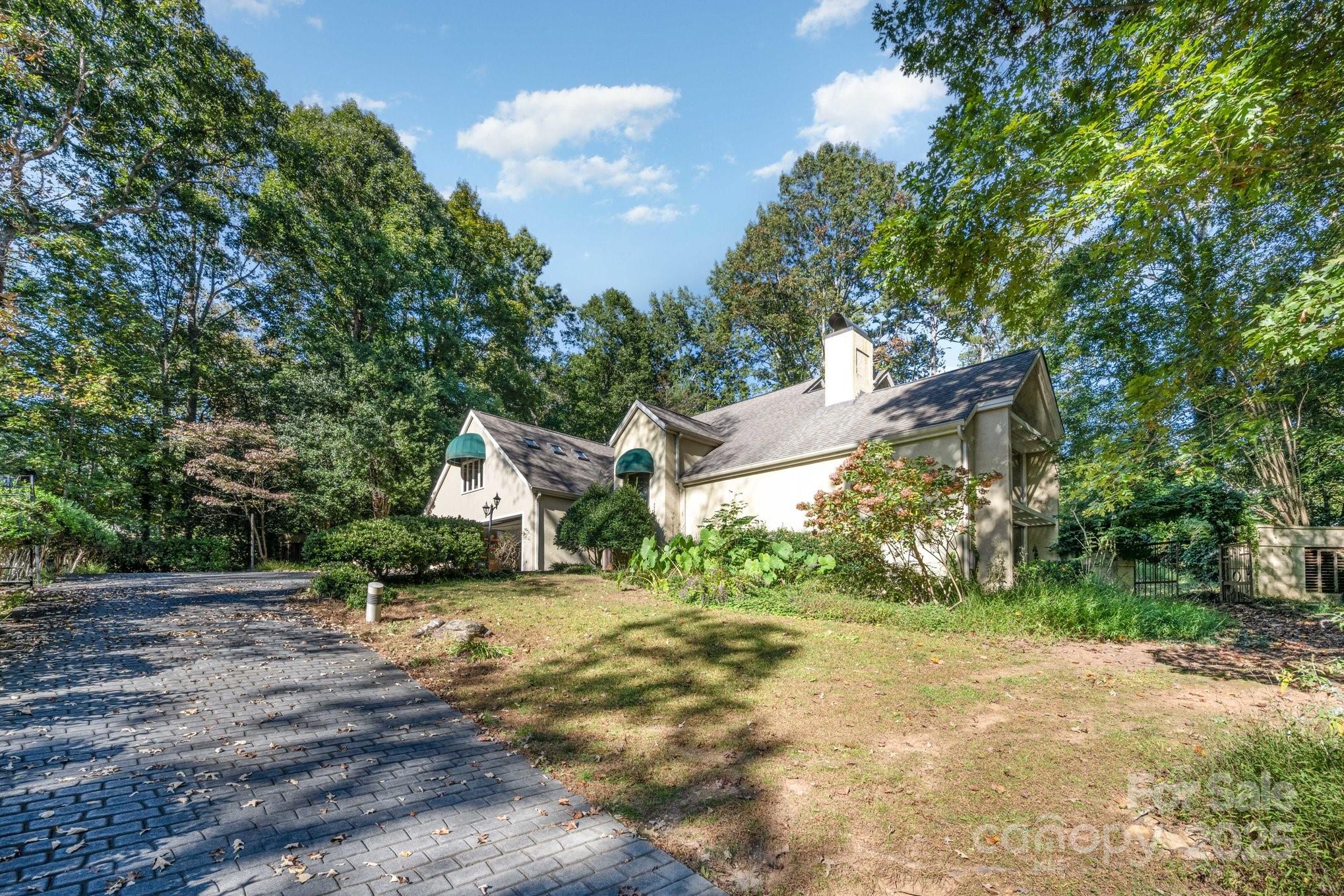 2116 8th Street Drive NW Hickory NC 28601