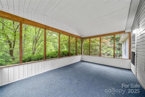 3 Double Oaks Drive Asheville NC 28805