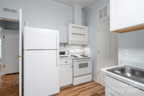 3 Double Oaks Drive Asheville NC 28805