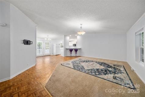 3 Double Oaks Drive Asheville NC 28805