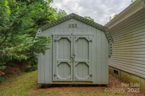 3 Double Oaks Drive Asheville NC 28805