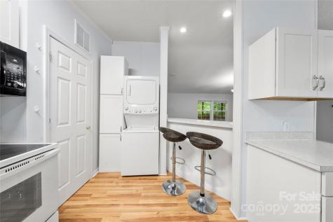 3 Double Oaks Drive Asheville NC 28805