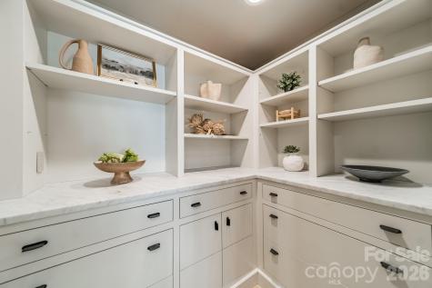 1201 Marlwood Terrace Charlotte NC 28209