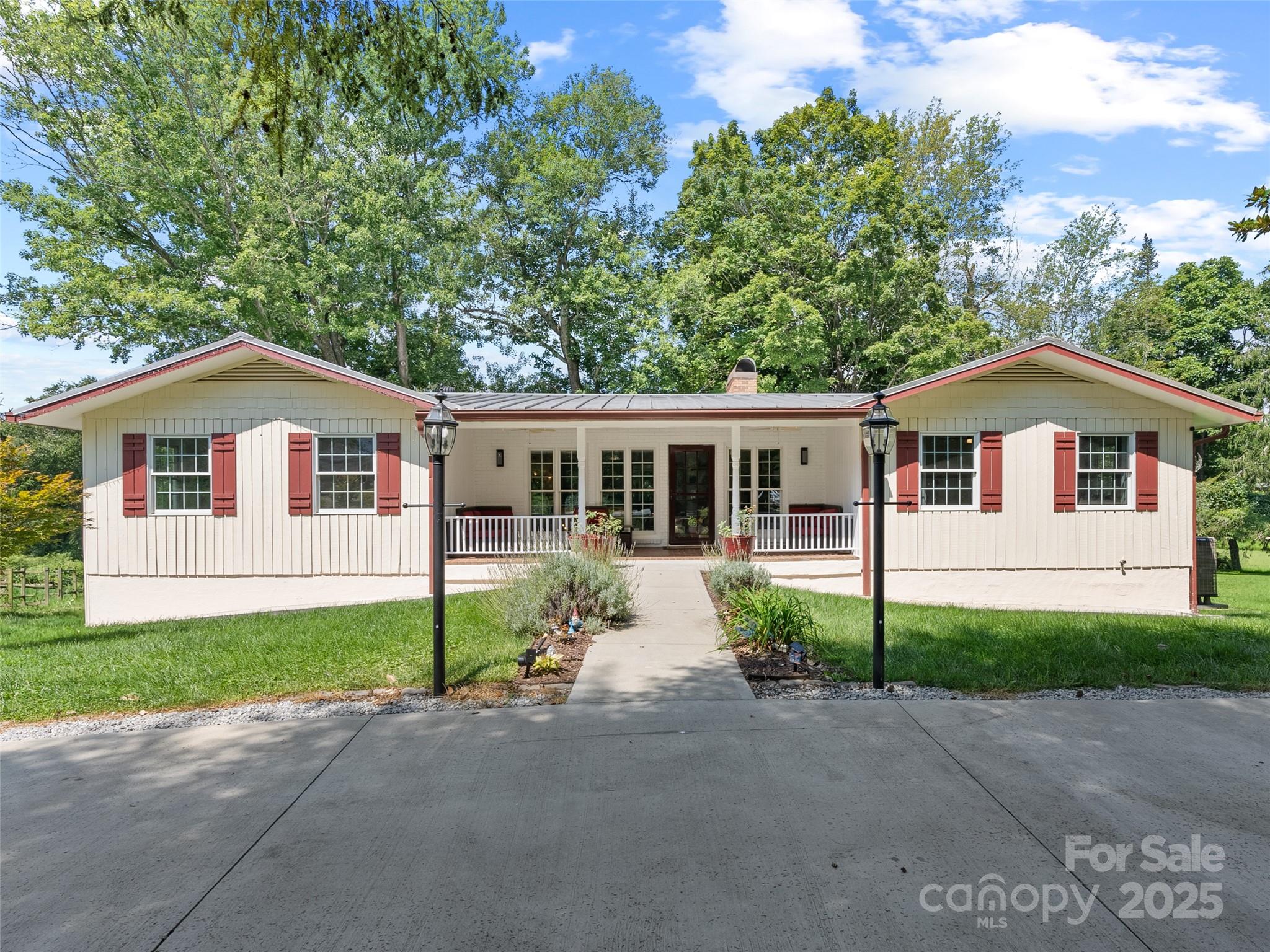 211 Pinner Road Arden NC 28704