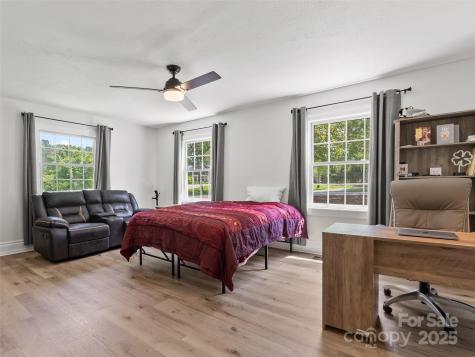 211 Pinner Road Arden NC 28704