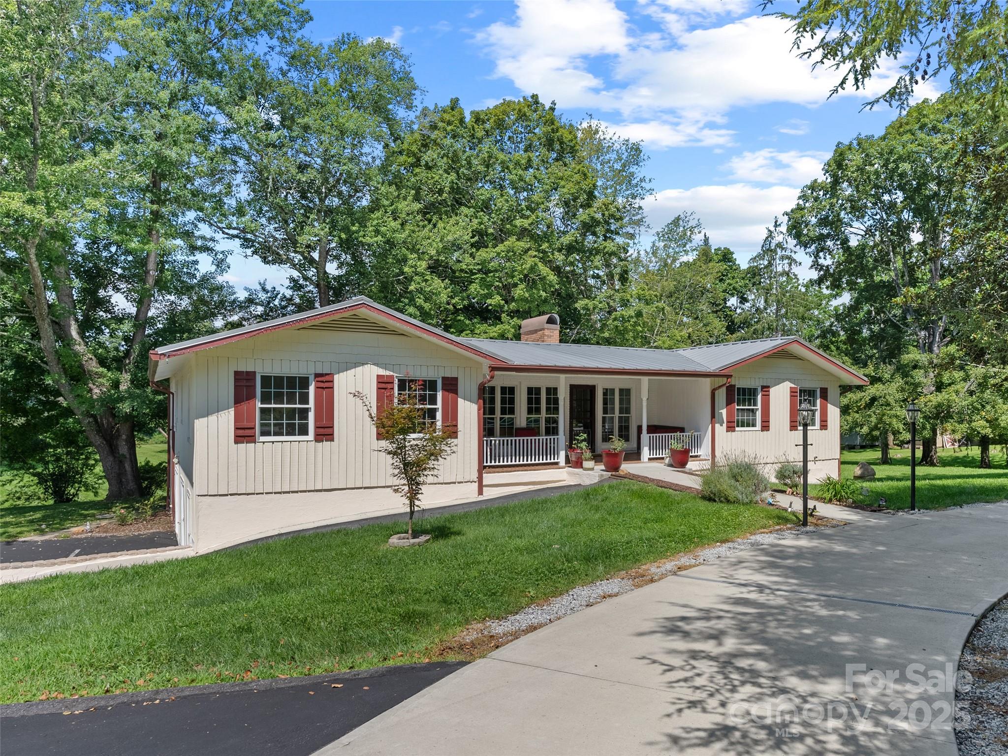 211 Pinner Road Arden NC 28704