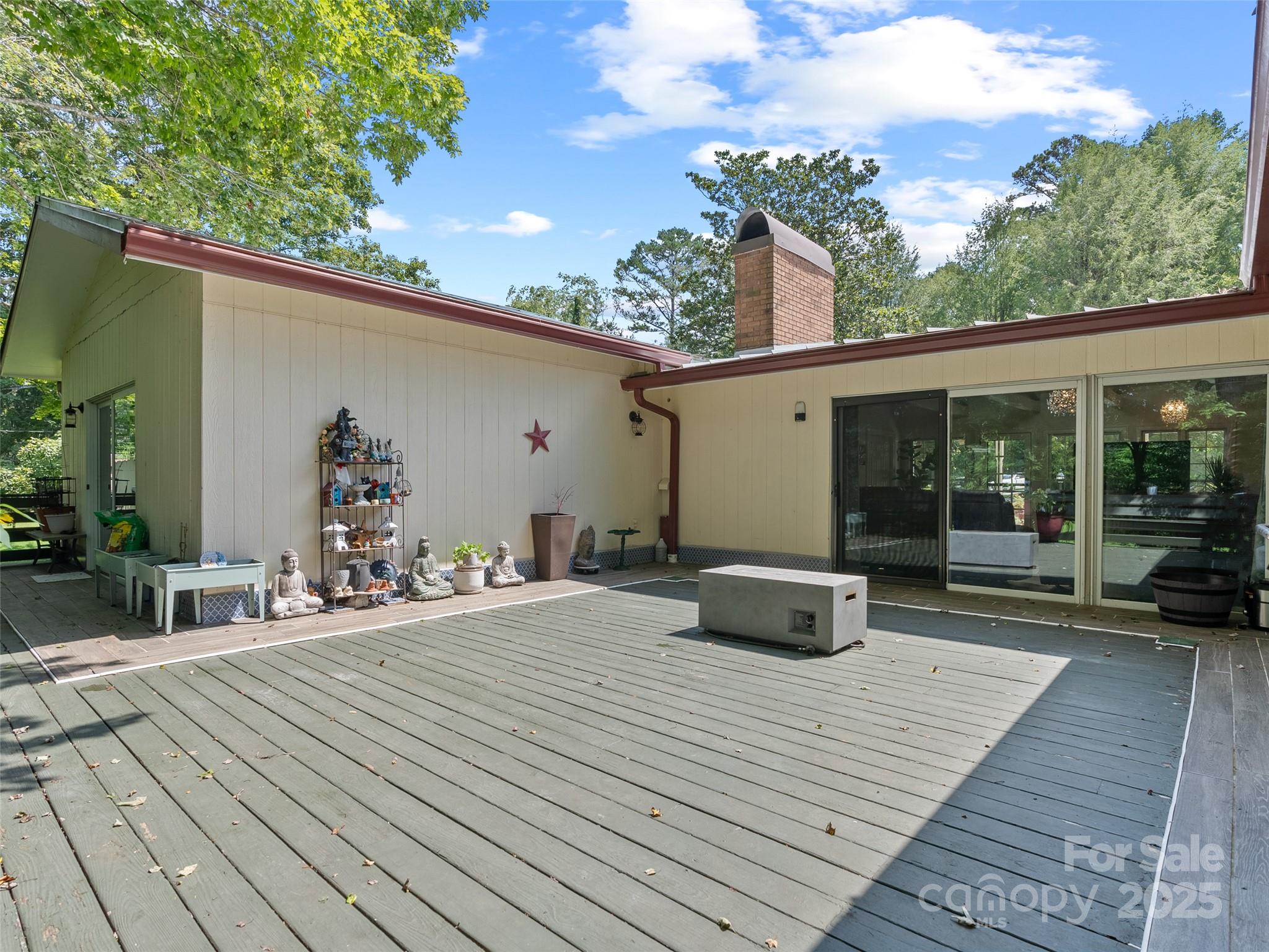 211 Pinner Road Arden NC 28704