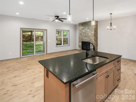 100 Red Twig Lane Burnsville NC 28704