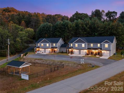 100 Red Twig Lane Burnsville NC 28704