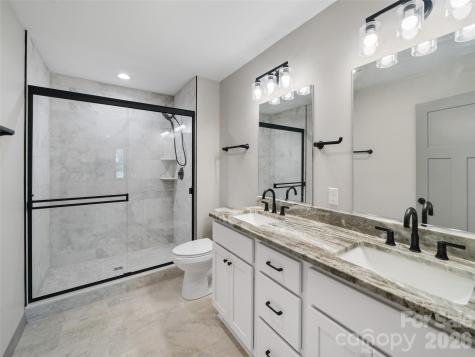100 Red Twig Lane Burnsville NC 28704