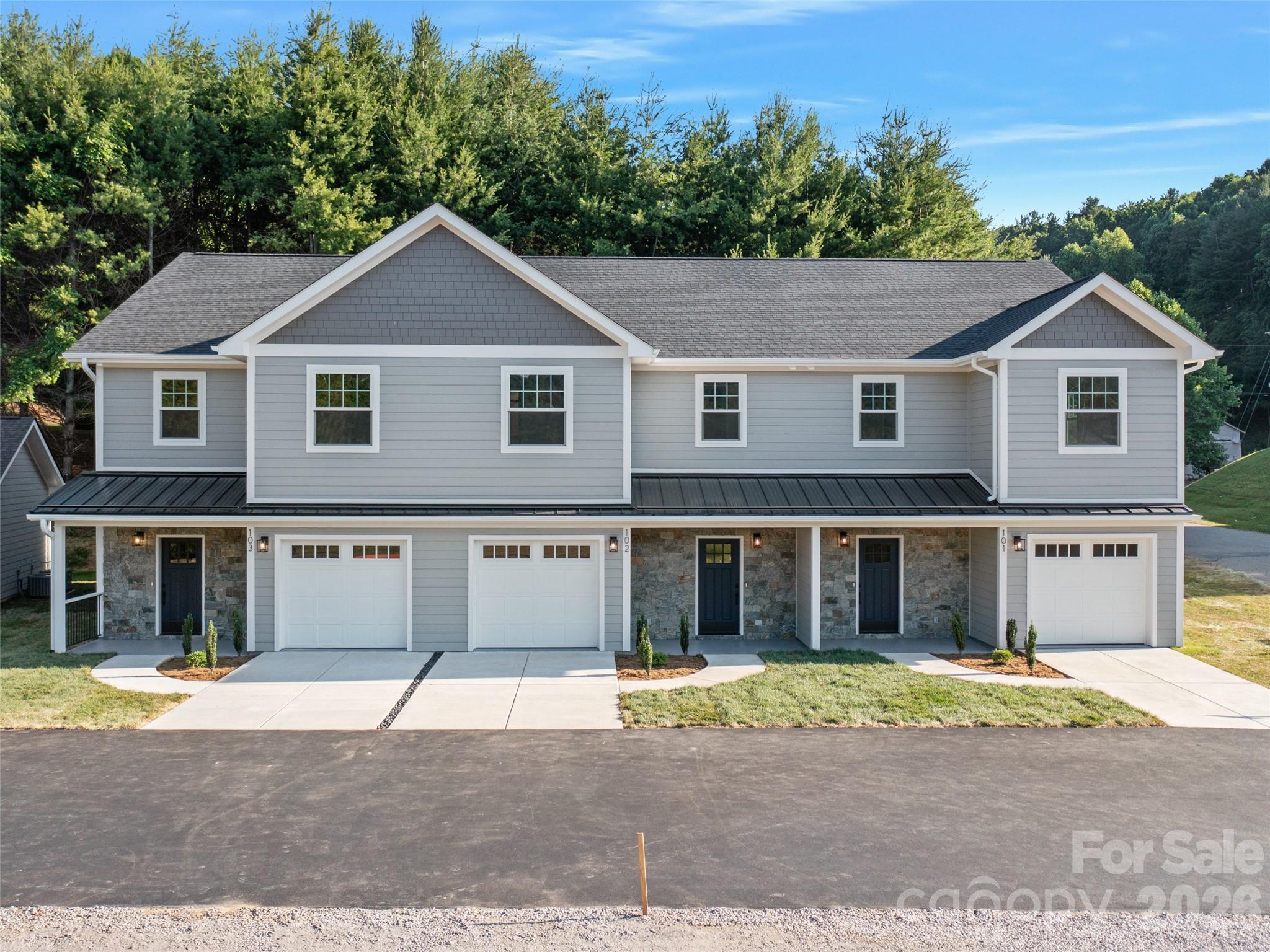 100 Red Twig Lane Burnsville NC 28704