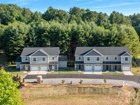 100 Red Twig Lane Burnsville NC 28704