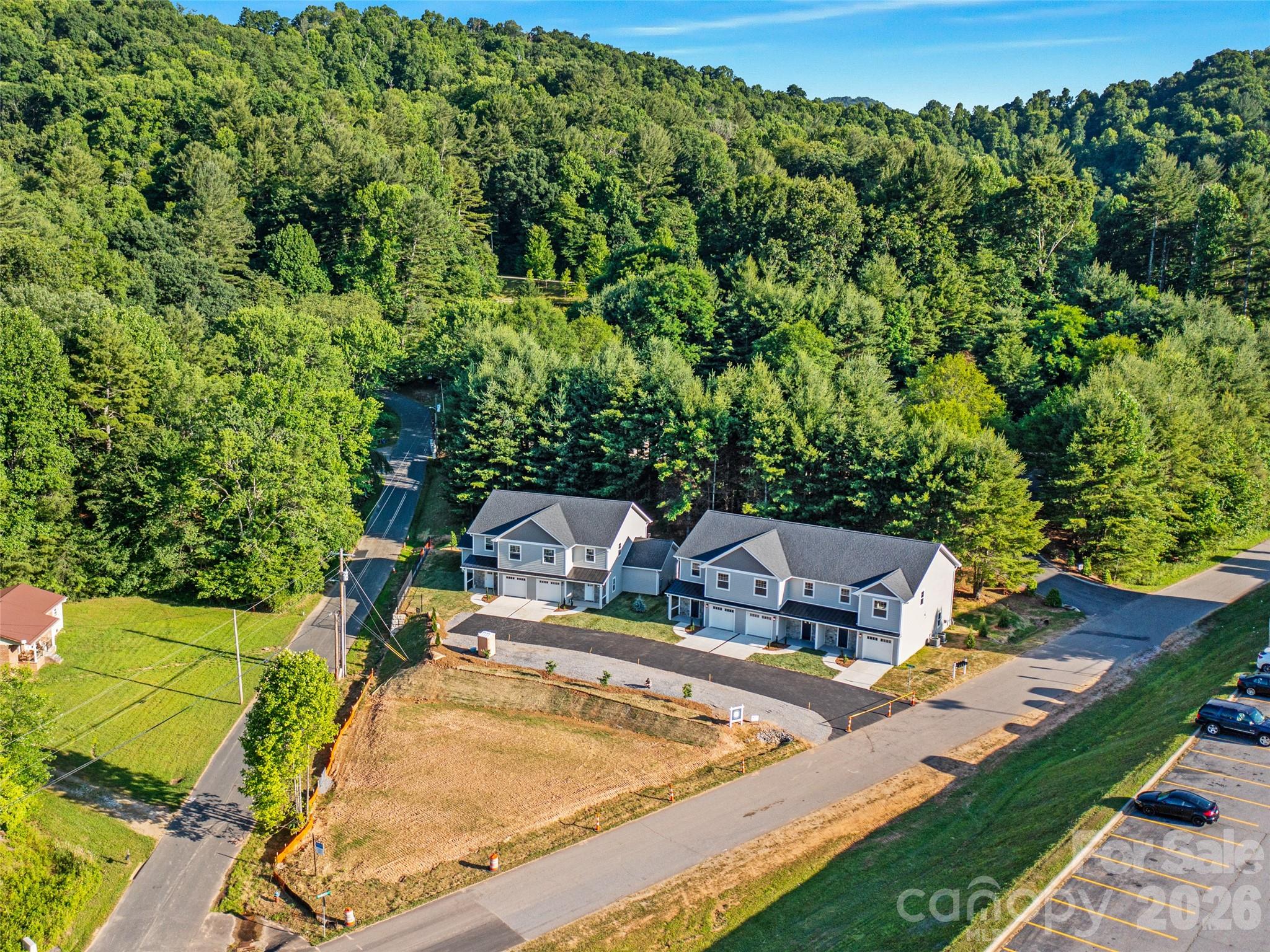 100 Red Twig Lane Burnsville NC 28704