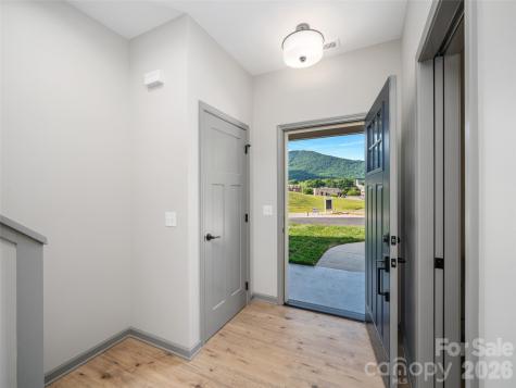 100 Red Twig Lane Burnsville NC 28704