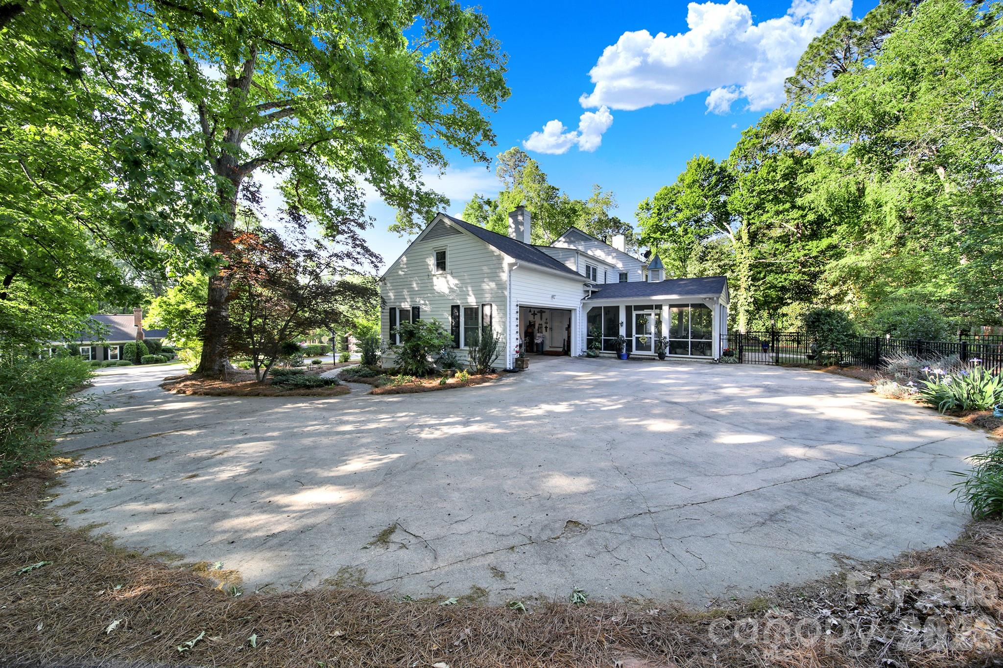 537 Briarwood Road Lancaster SC 29720