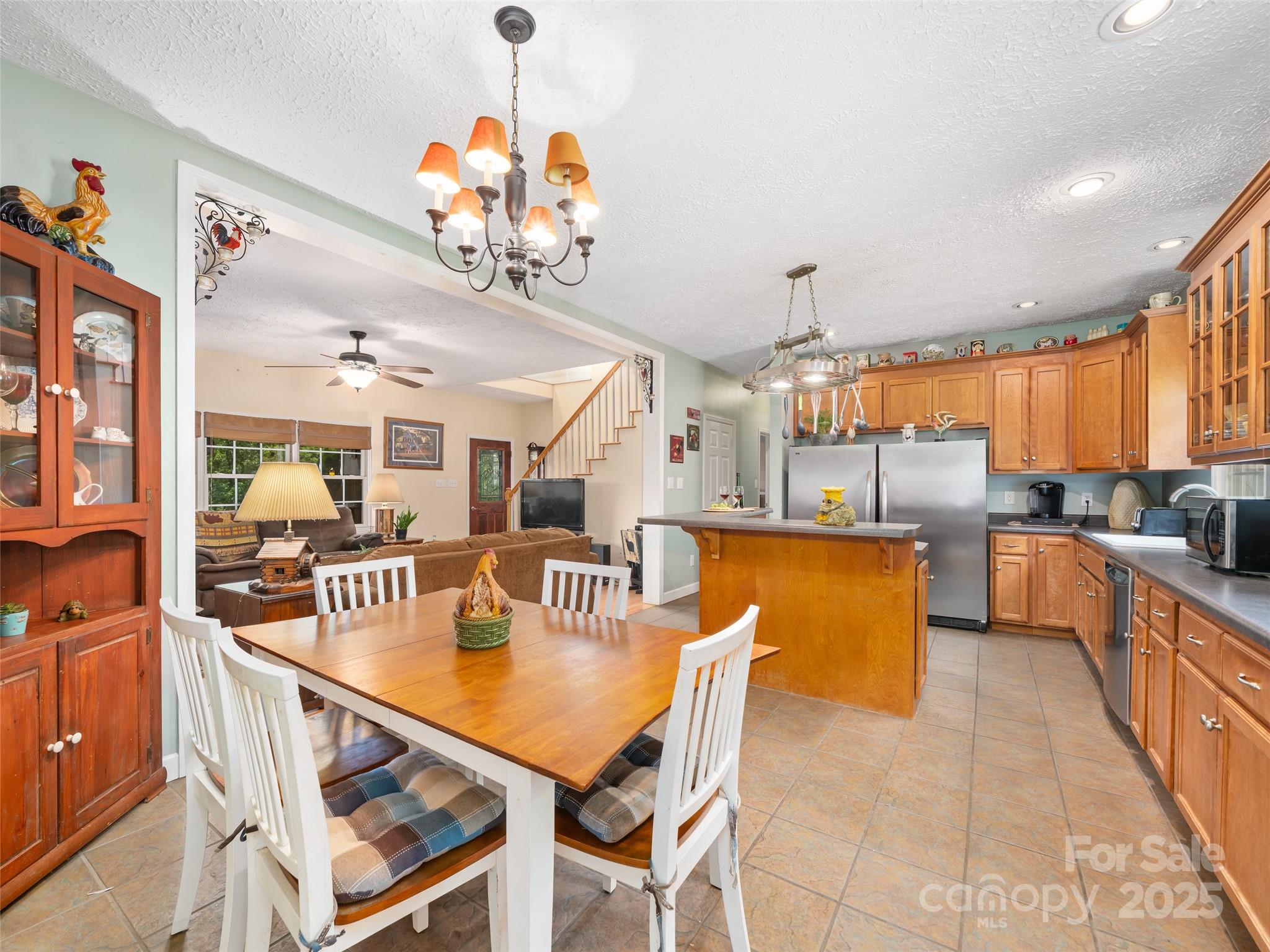 2216 Beans Creek Road Bakersville NC 28705