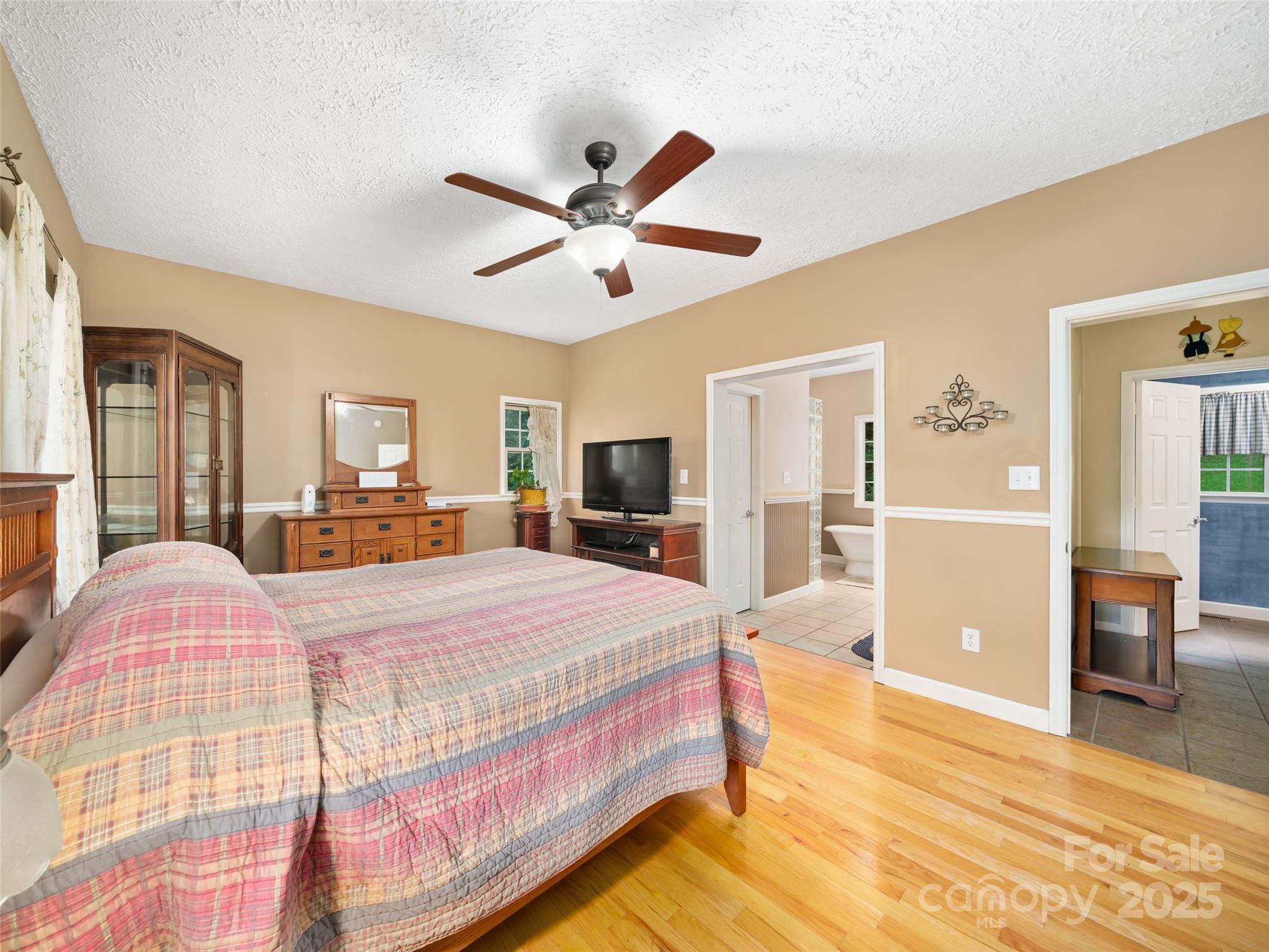 2216 Beans Creek Road Bakersville NC 28705