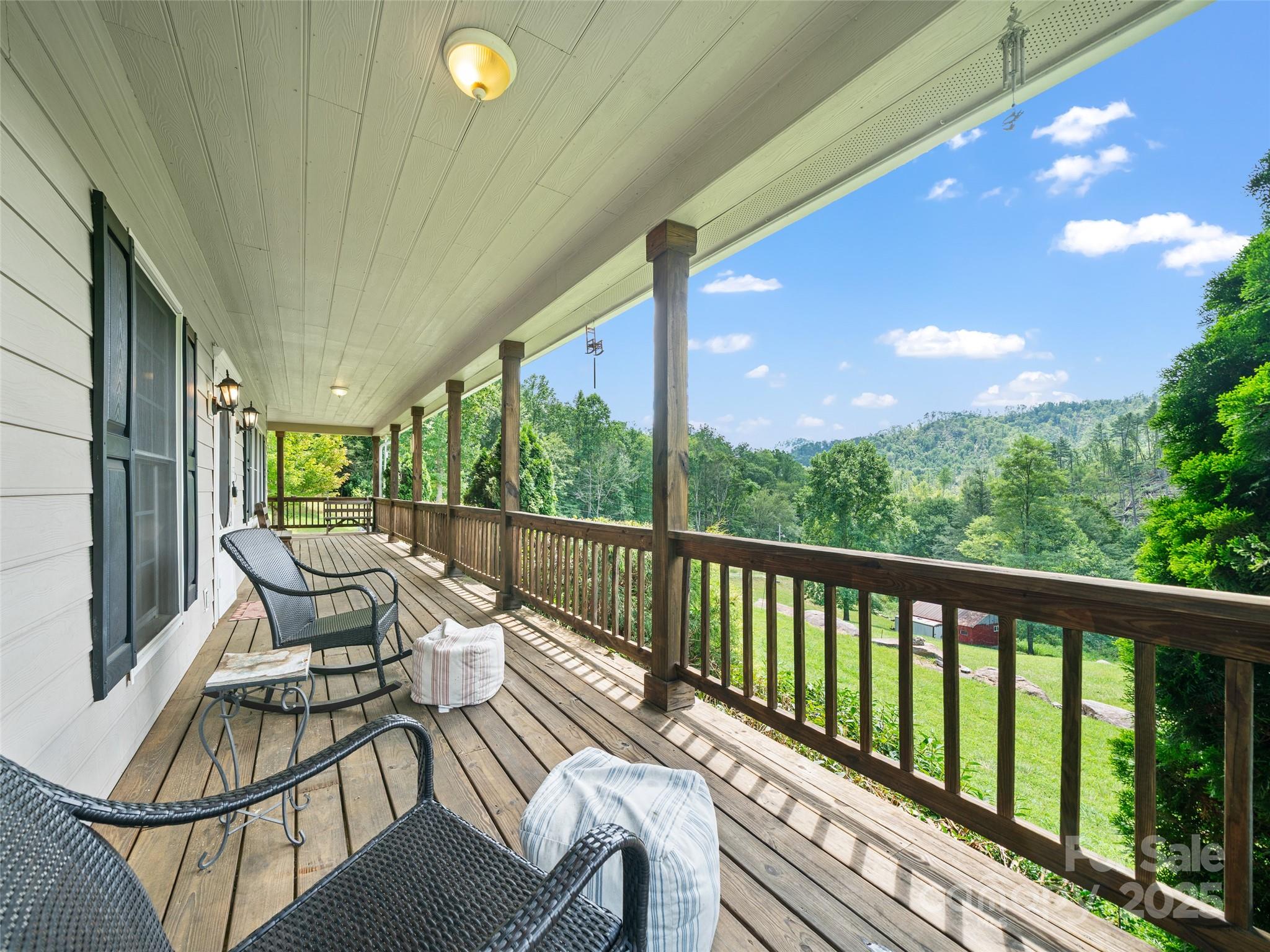 2216 Beans Creek Road Bakersville NC 28705