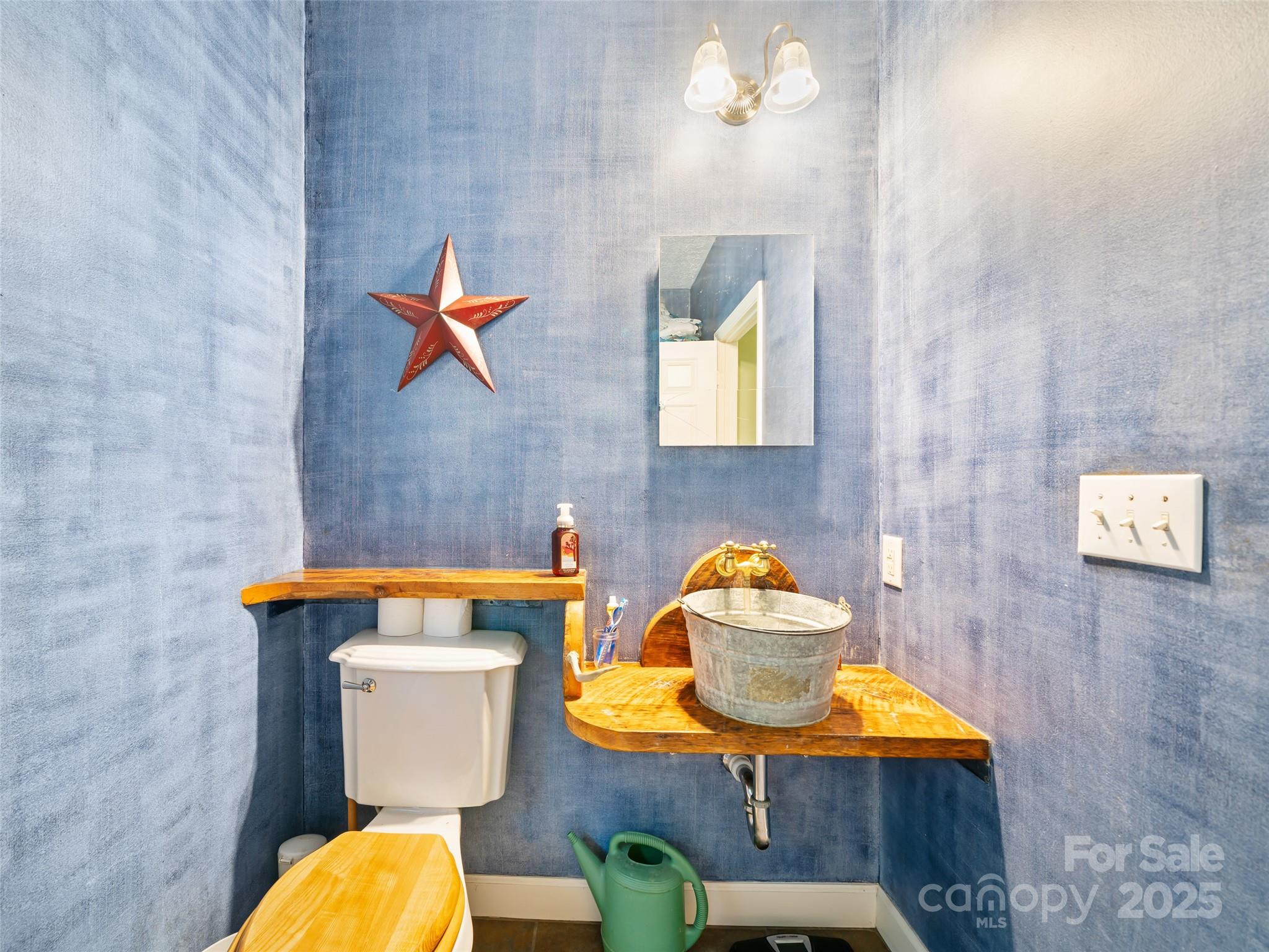 2216 Beans Creek Road Bakersville NC 28705