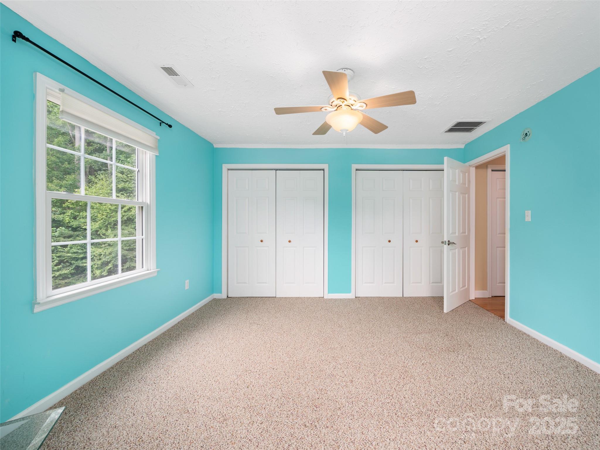 2216 Beans Creek Road Bakersville NC 28705