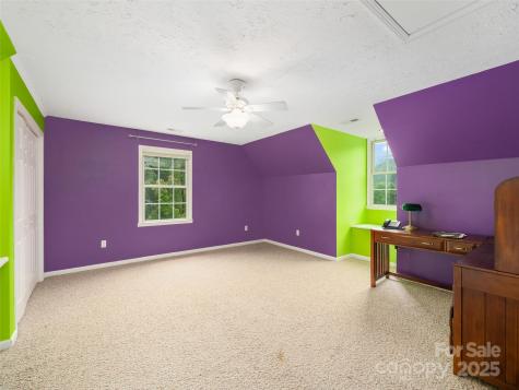 2216 Beans Creek Road Bakersville NC 28705