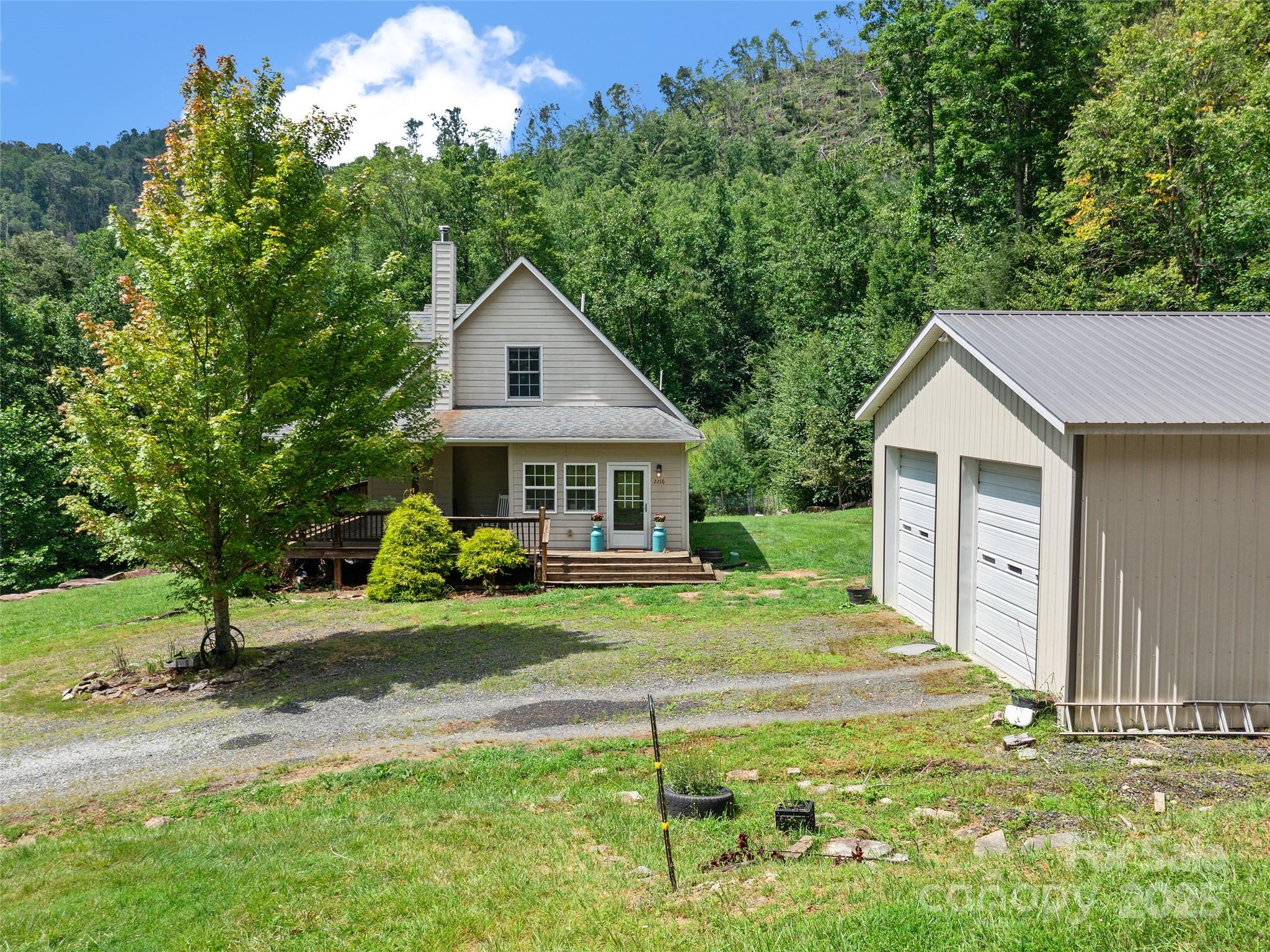 2216 Beans Creek Road Bakersville NC 28705