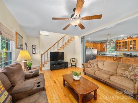 2216 Beans Creek Road Bakersville NC 28705