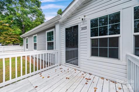 2025 Kisatchie Drive Hickory Grove SC 29717