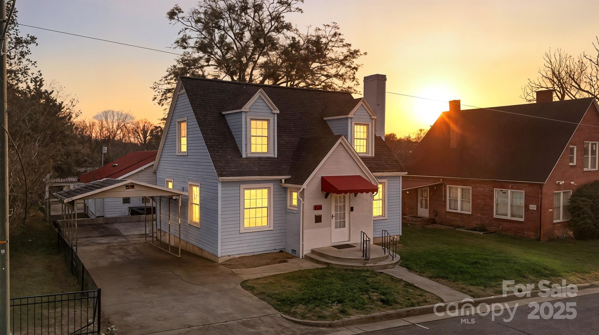323 4th Street Place SW Hickory NC 28602