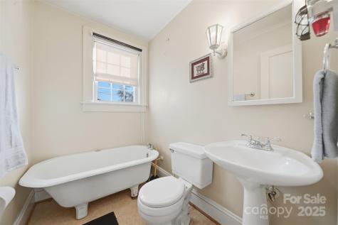 323 4th Street Place SW Hickory NC 28602